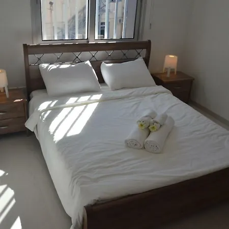 Comfort 202, City Centre, Finikoudes * لارنكا